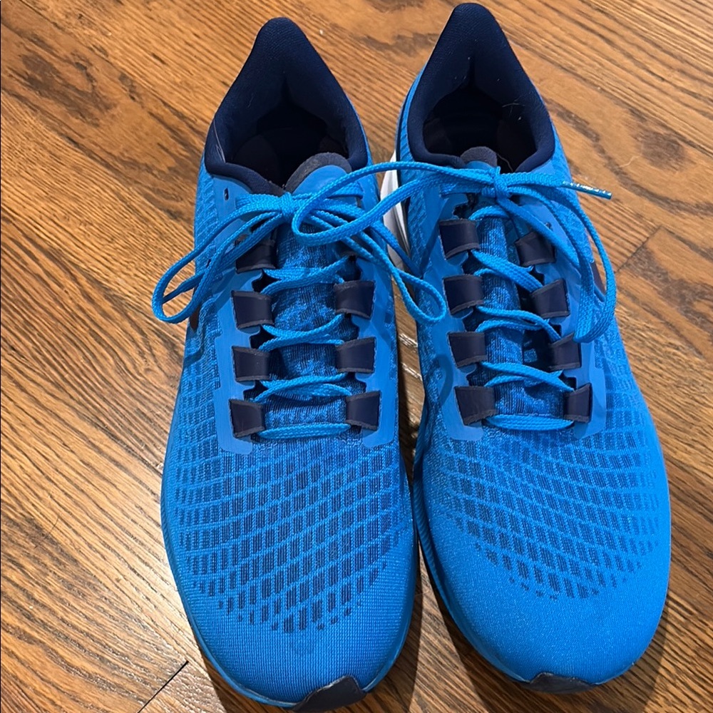 Zoom Vibrant Blue Running Shoes